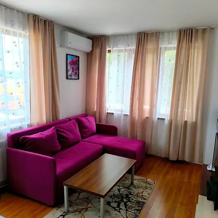 Belvedere Club F203